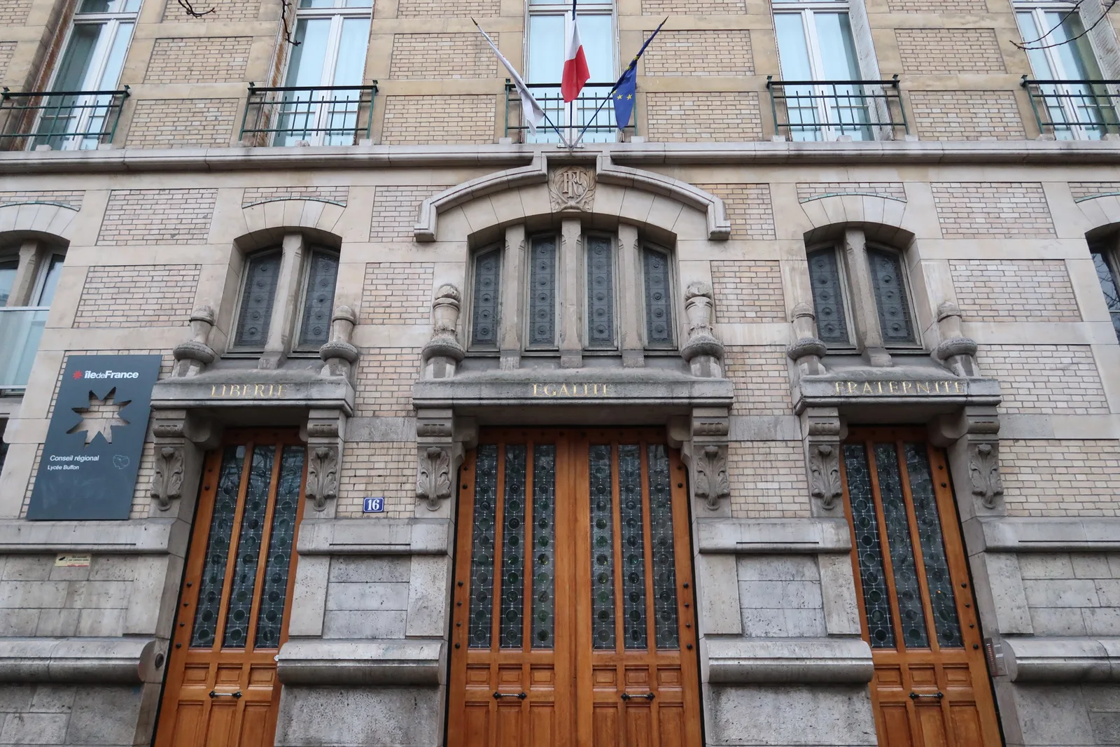 Lycée Buffon façade in Paris in January 2019; not evidence of its current school rules